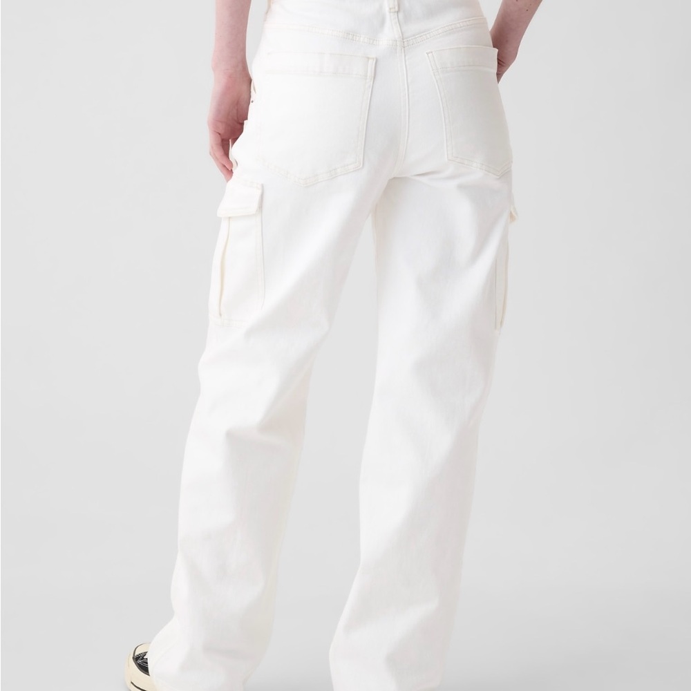 GAP Women’s White Denim Mid-Rise 90’s Loose Cargo Jeans -New White Relaxed Jeans